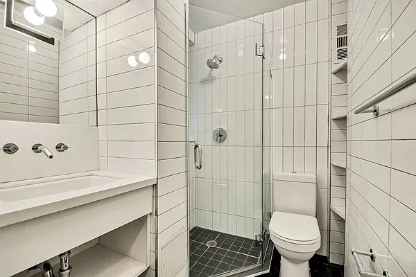 Rented by Bold New York | media 16