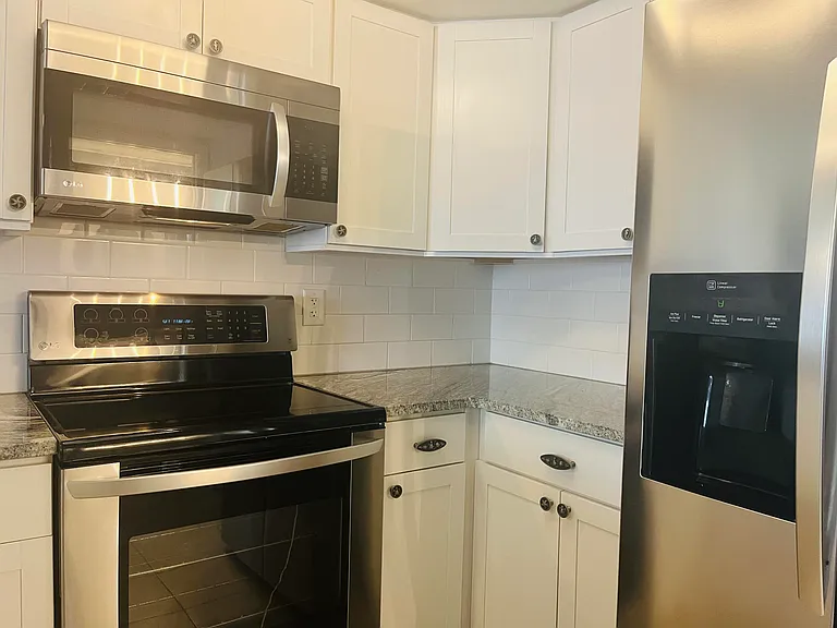 3142 Sir Hamilton Cir — Photo 5