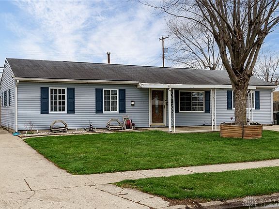 3rd image of 581 Stratmore St