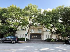 630 85th St, Miami Beach, FL