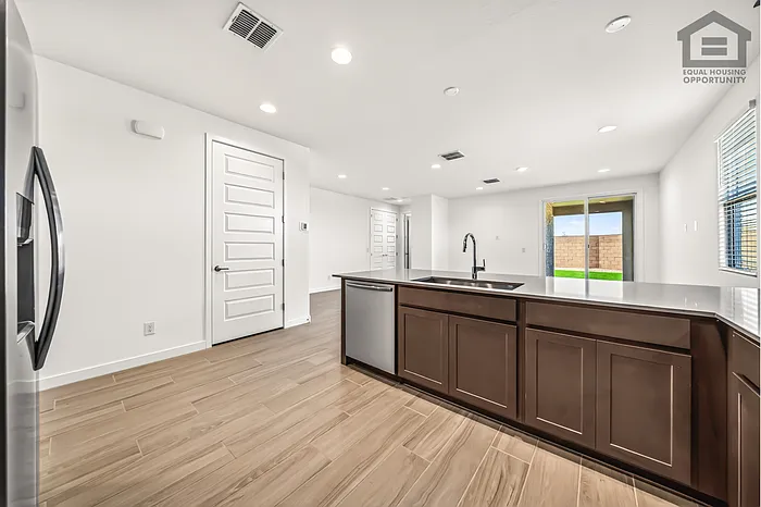 9828 W Mulberry Dr — Photo 24