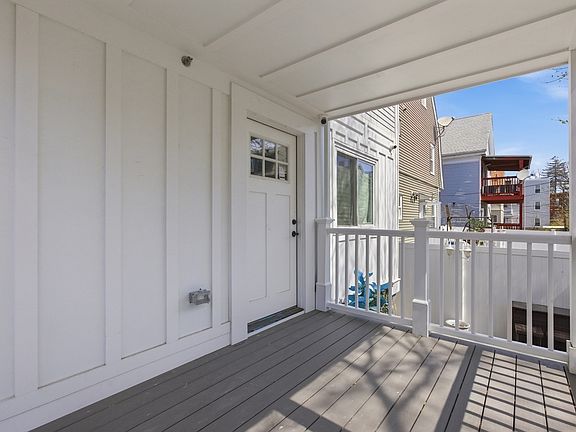 2nd image of 61 Shepton St