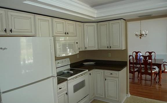 5th image of 15249 Briarcrest Cir