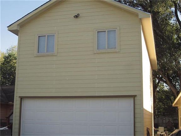 2nd image of 1526 Charriton Dr