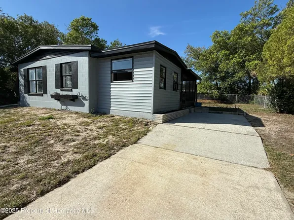 6339 Holiday Dr, Spring Hill, FL 34606