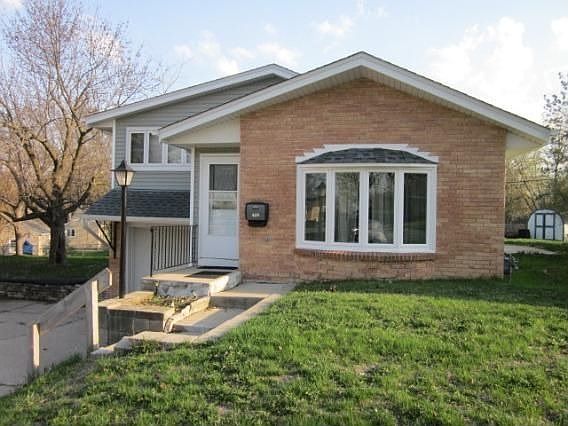 1st image of 409 Sonya Dr
