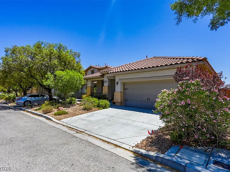 11057 Village Crest Ln — Photo 5