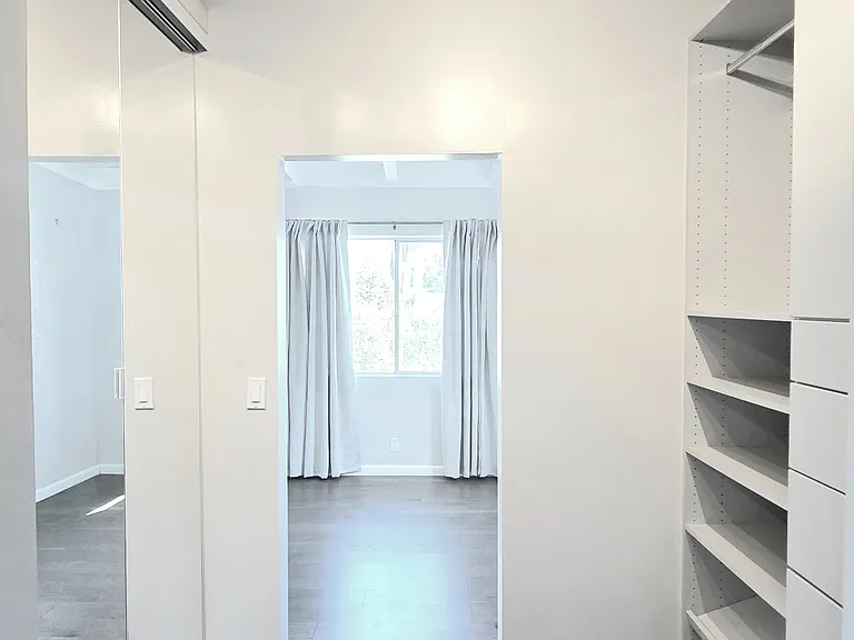 1324 3/4 Carroll Ave — Photo 12