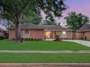 12218 Tawakom Dr, Tomball, TX 77375
