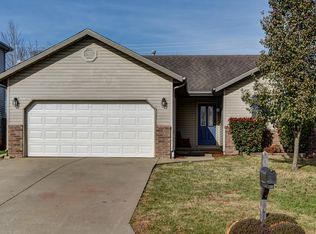 701 W Butterfield Dr, Nixa, MO 65714