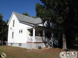 23252 Wick Rd, Taylor, MI 48180