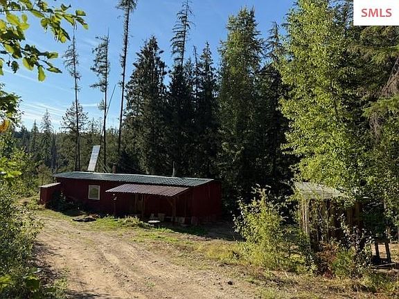3rd image of 922 Cottonwood Rd