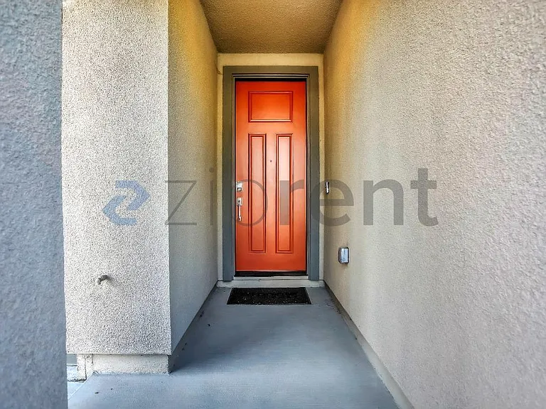 121 Dogwood Ct — Photo 4