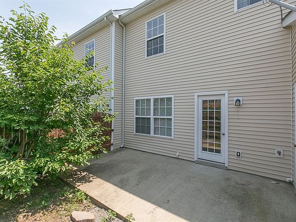 3rd image of 284 Meigs Dr APT B14