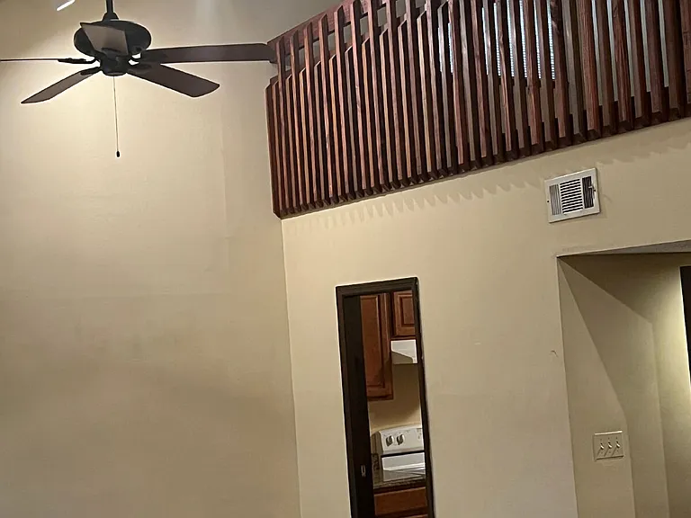 2094 Shangri La Ln — Photo 21