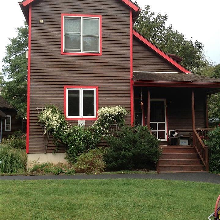 1st image of 12 Cantines Island Ln