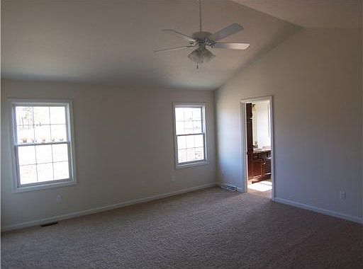 5th image of 7565 Oakwilde Dr #14
