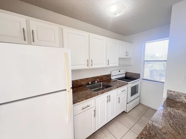 116 NE 9th St, Pompano Beach, FL