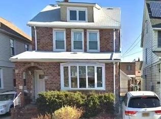 4625 188th St, Flushing, NY 11358