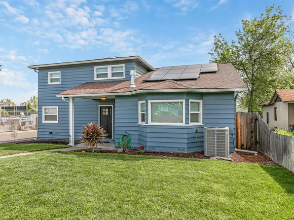923 Jasper St, Medford, OR 97501