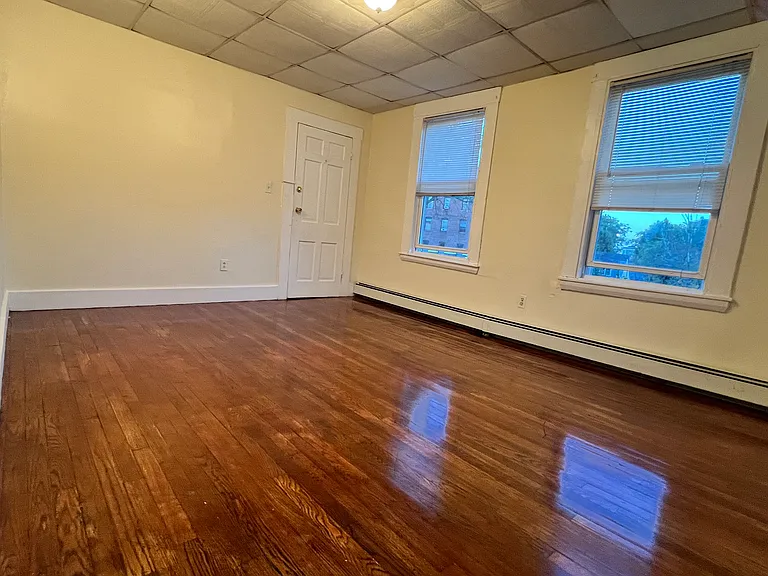 138 Hampshire St #3 — Photo 8