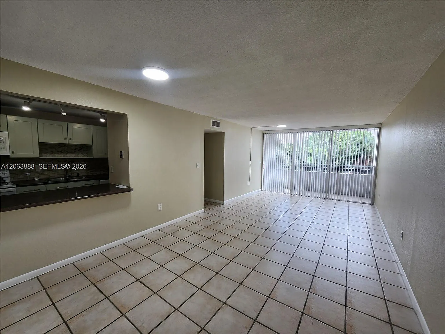 Sandalwood Condo Apts — Photo 3