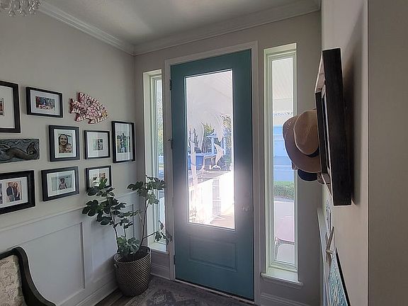 5th image of 19 Shady Oak Ln