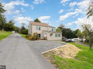 4563 Mountain View Rd, Harrisburg, PA 17110