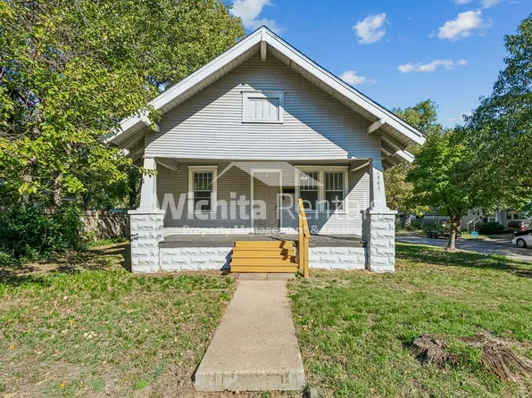 1502 W 2nd St N, Wichita, KS 67203