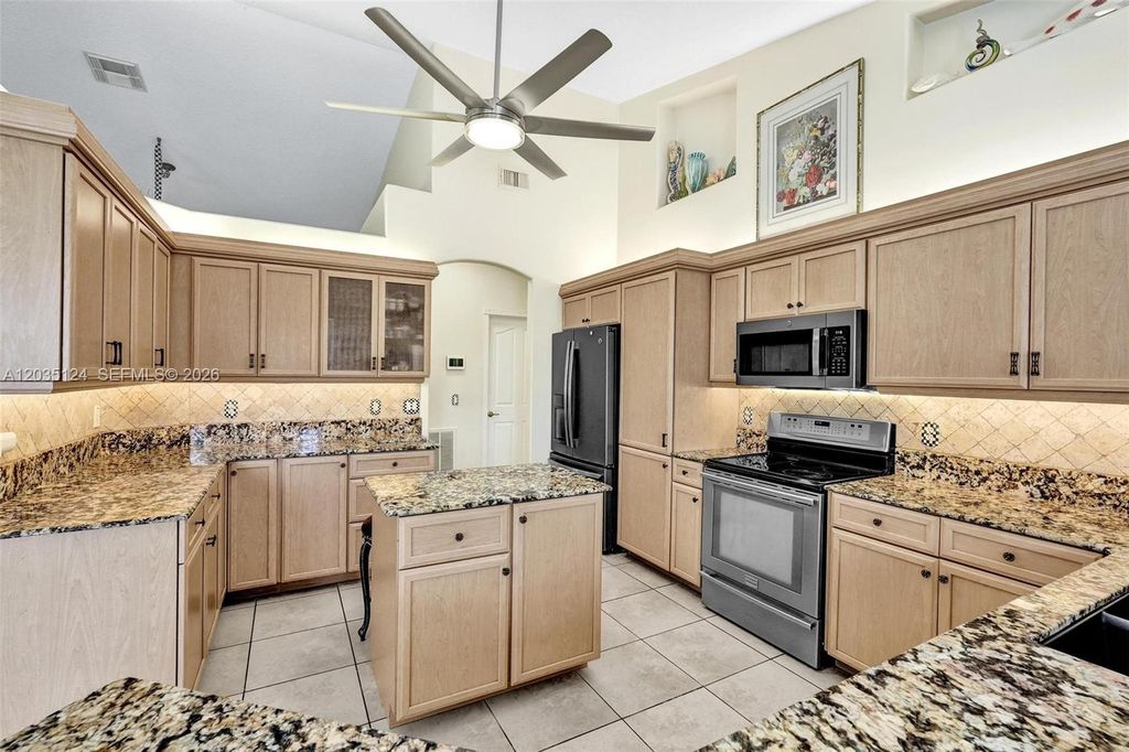 Apartment in Port Saint Lucie, Saint Lucie - More