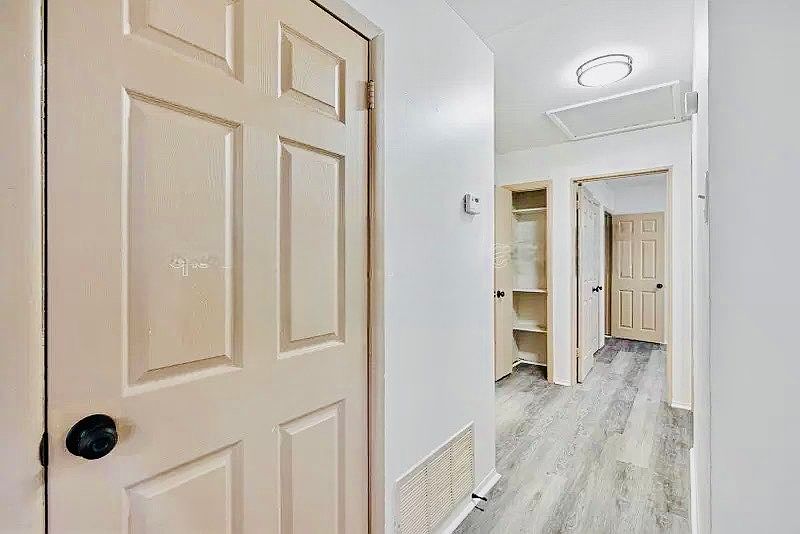 1st image of 1416 E Pitman Ave