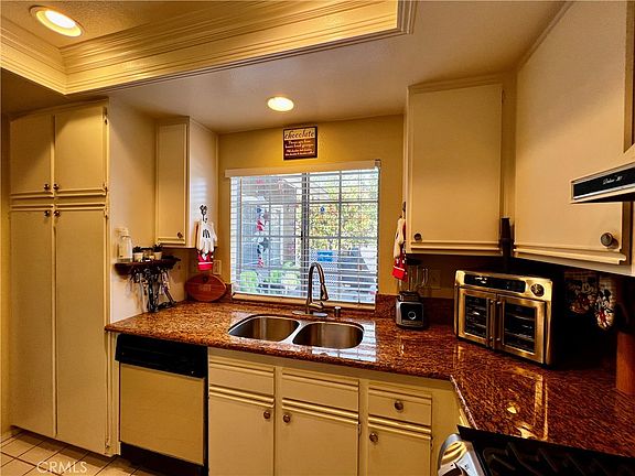 5th image of 16520 Greystone Dr Unit 119