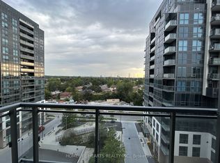 20 Meadowglen Pl E #822, Toronto, ON M1G 0A9
