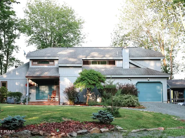 136 Birch Ledge Rd, Canadensis, PA 18325