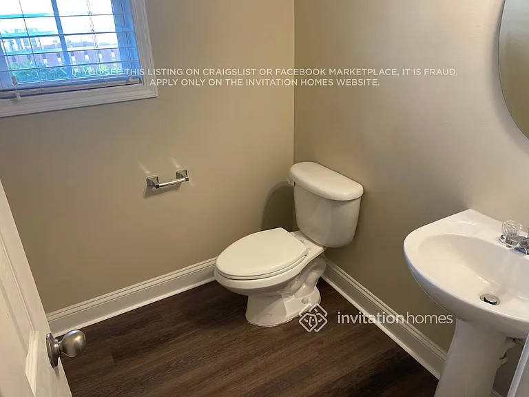 4001 Sedgewick Rd — Photo 11
