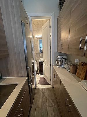 4th image of 422 W 22nd St APT 2