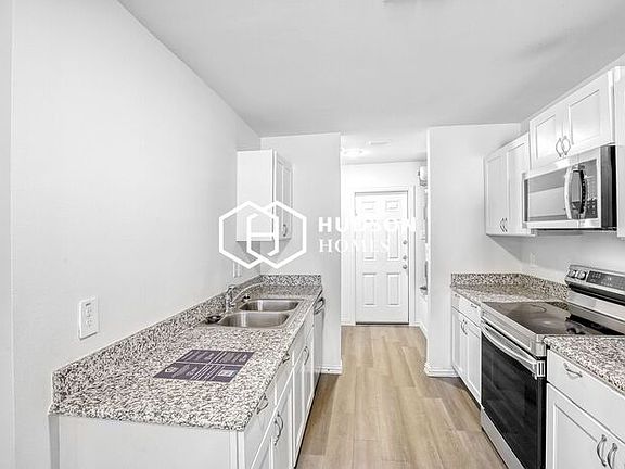 5th image of 1729 N Gaston Ave