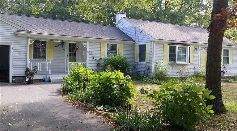 2nd image of 78 Station Ave