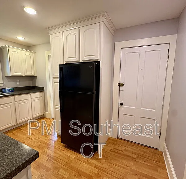 50 Meridian St #2B — Photo 9