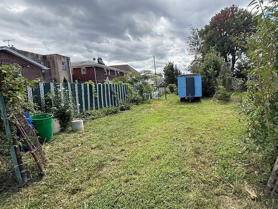 2nd image of 246 Sanford Avenue