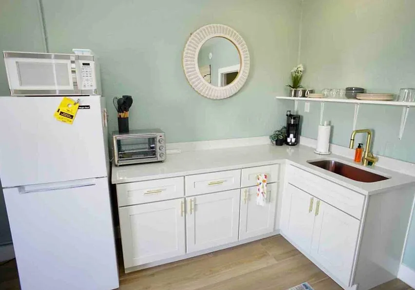 115 N Hollywood Ave — Photo 4