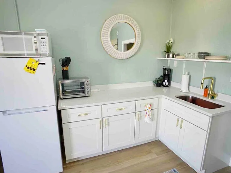 115 N Hollywood Ave — Photo 4
