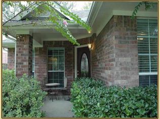 18 Florian Ct, Conroe, TX 77385