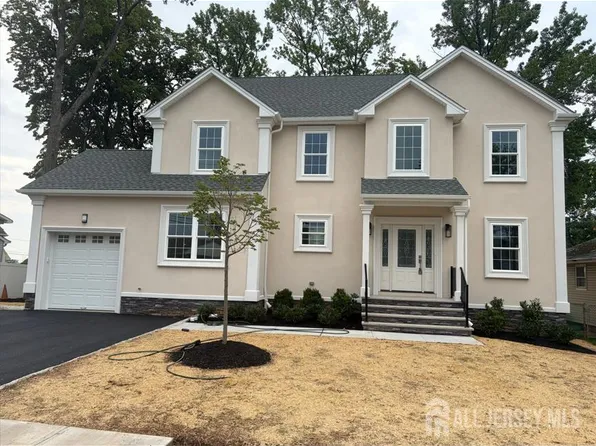 208 E James Pl E, Iselin, NJ 07095