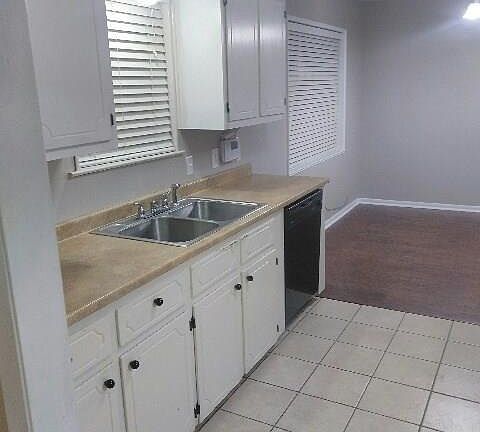 3rd image of 4304 Brookdale Dr