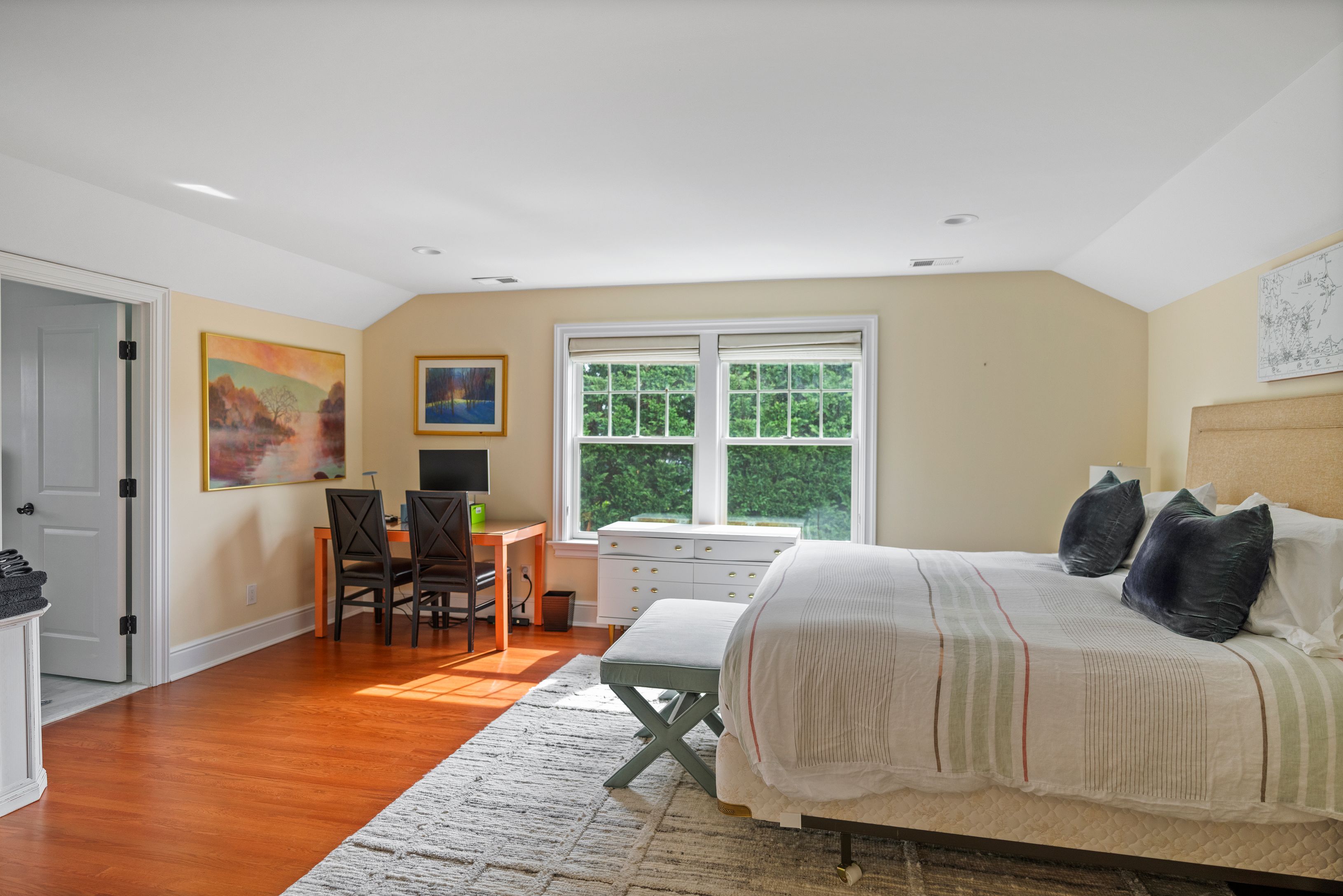 4 Spring Ln, Southampton, NY 11968 | Out East