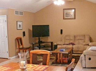 1032 Roseridge Cir, Jefferson City, MO 65101