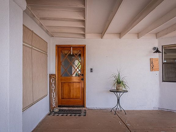 4th image of 1805 S Magnolia Ave