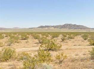 800 Firethorn Way, Landers, CA 92285