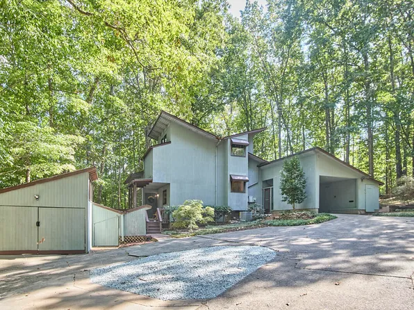 3719 W Cornwallis Rd, Durham, NC 27705